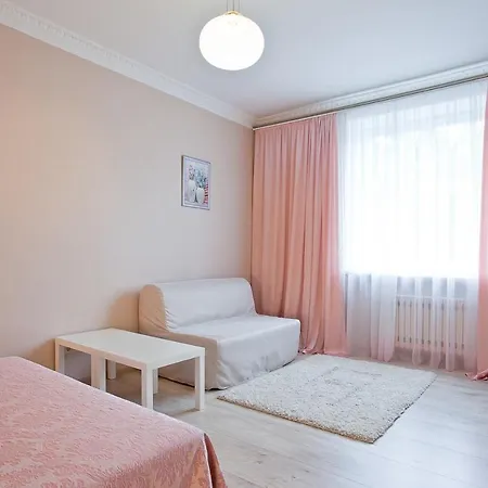 Tsentr Nezavisimosti 35 *